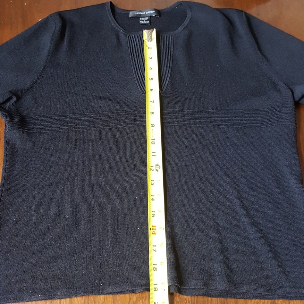 20:08 Cable & Gauge Knit Top - Picture 7 of 8